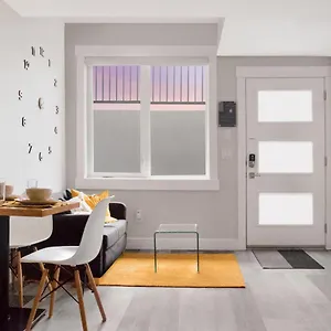 Modern 1br Full Kitchen Smarttv Calgary